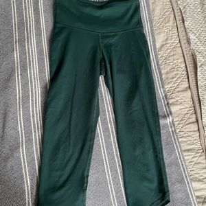 Old Navy Workout Capri leggings